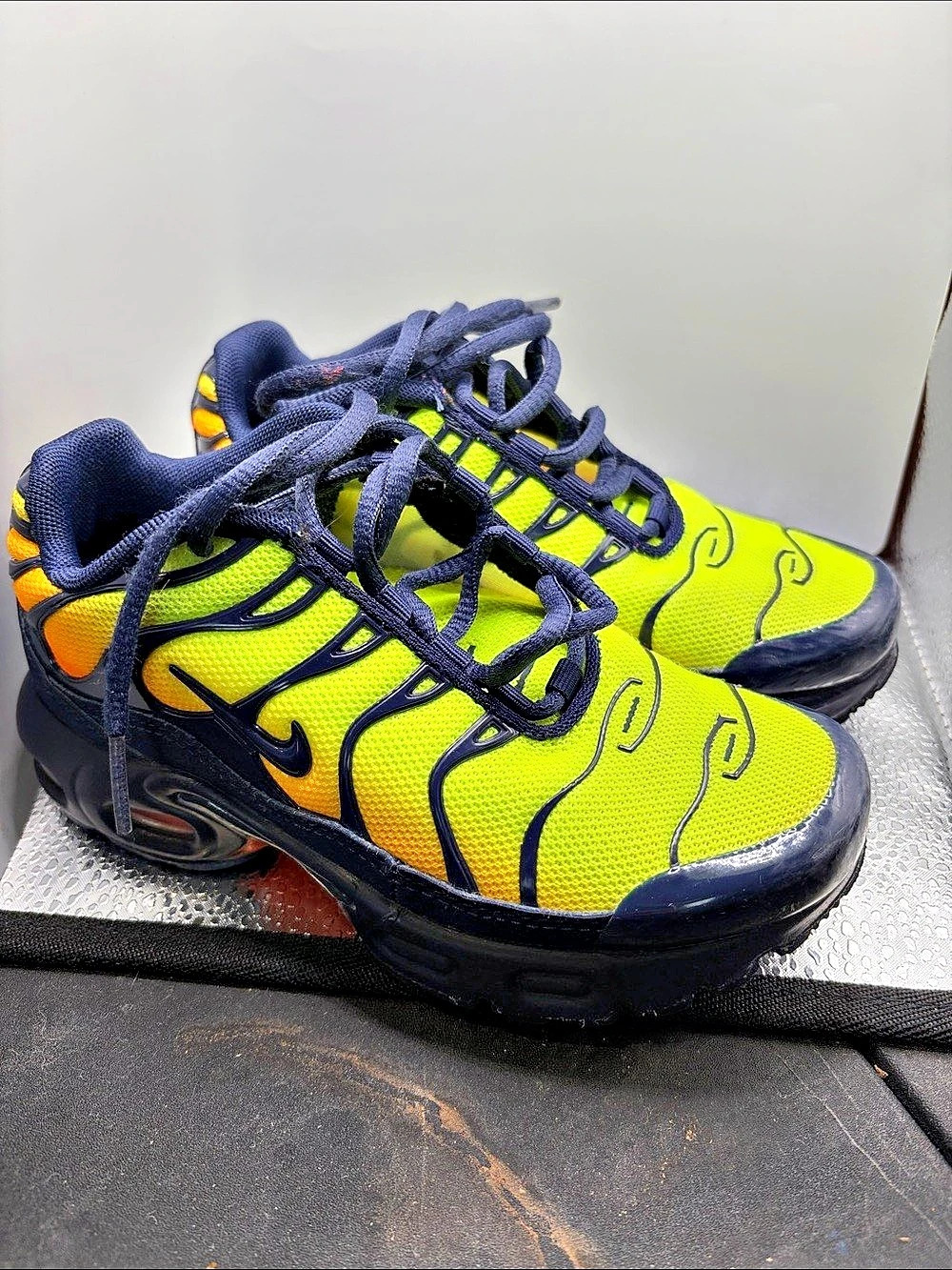 Nike Air Max Plus Yellow Black US 12 youth